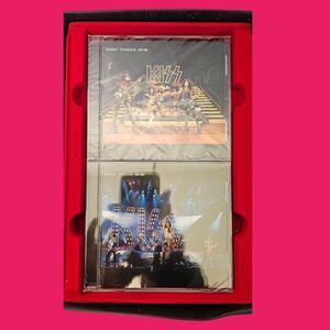 Vintage Collectible Kiss Collectors Set -- ITEM #3435